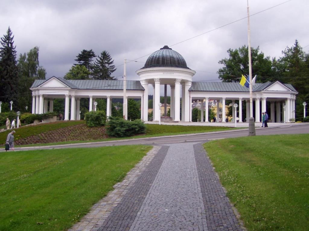 Topapartmany Lesni Mariánské Lázně Exterior foto